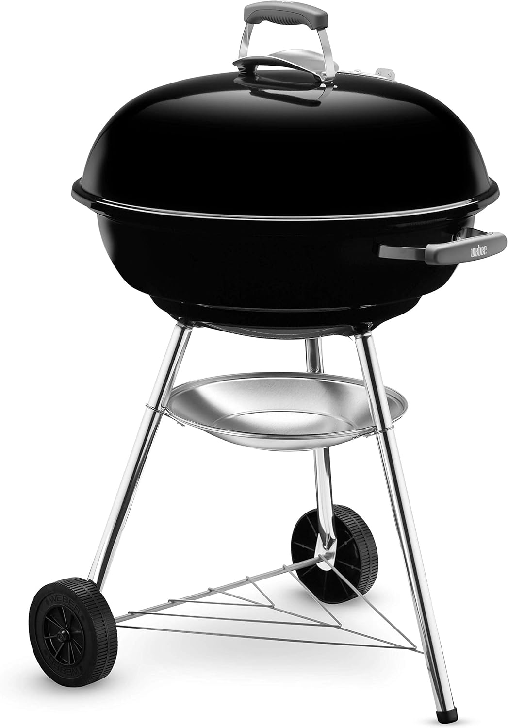 Barbecue con griglia e coperchio nero